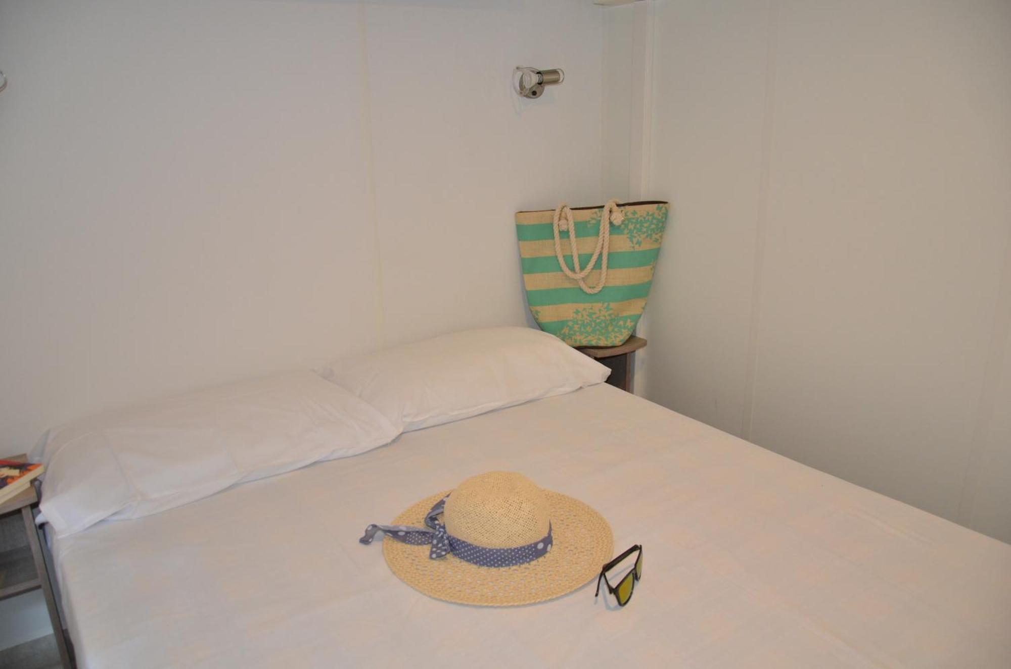 Happy Camp Mobile Homes In Castello Camping & Summer Resort Неос-Мармарас Экстерьер фото